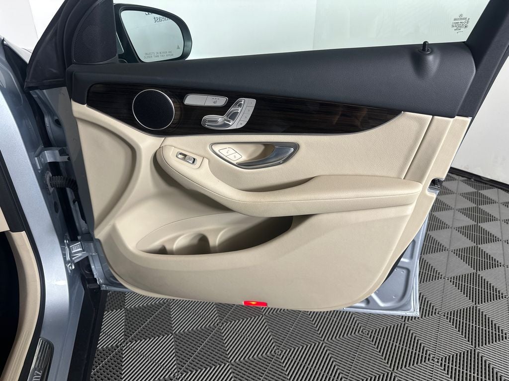 2021 Mercedes-Benz GLC GLC 300