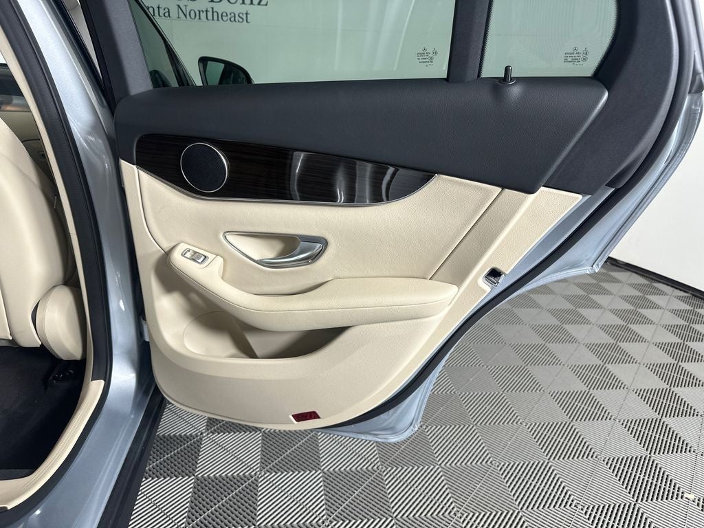 2021 Mercedes-Benz GLC GLC 300