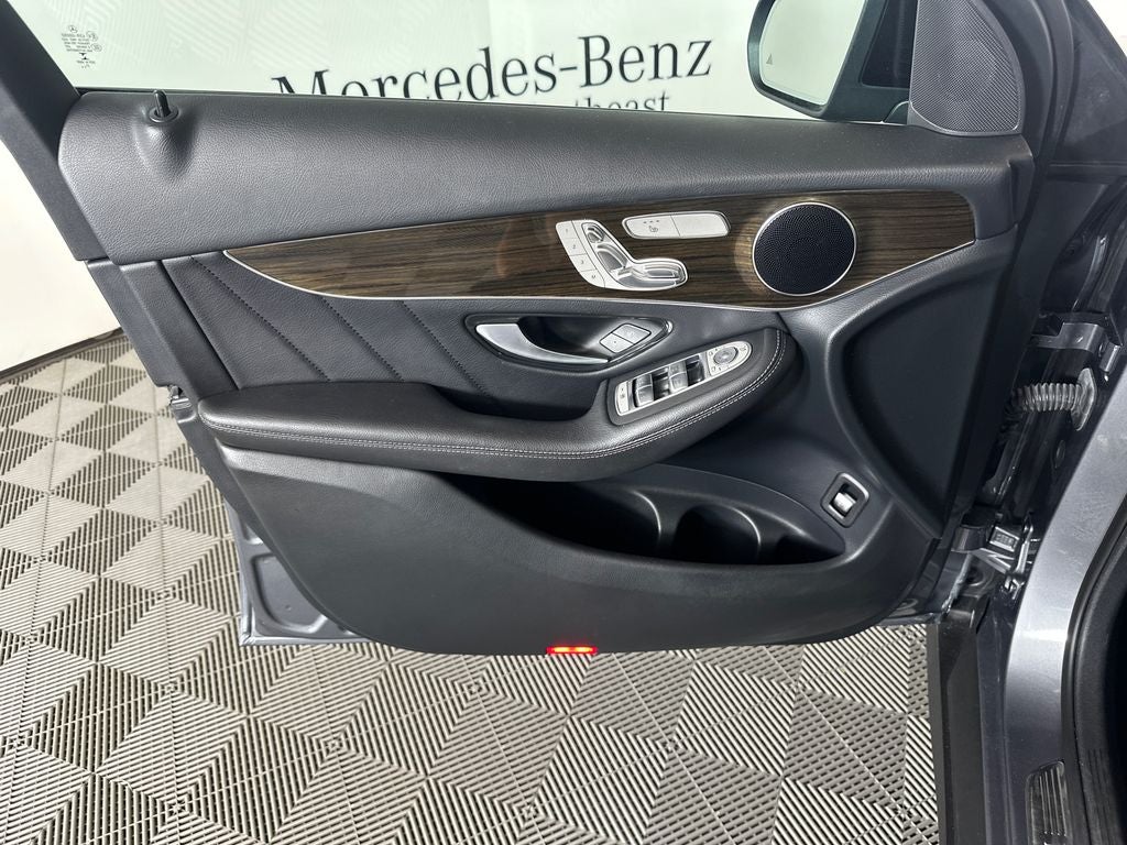2022 Mercedes-Benz GLC GLC 300