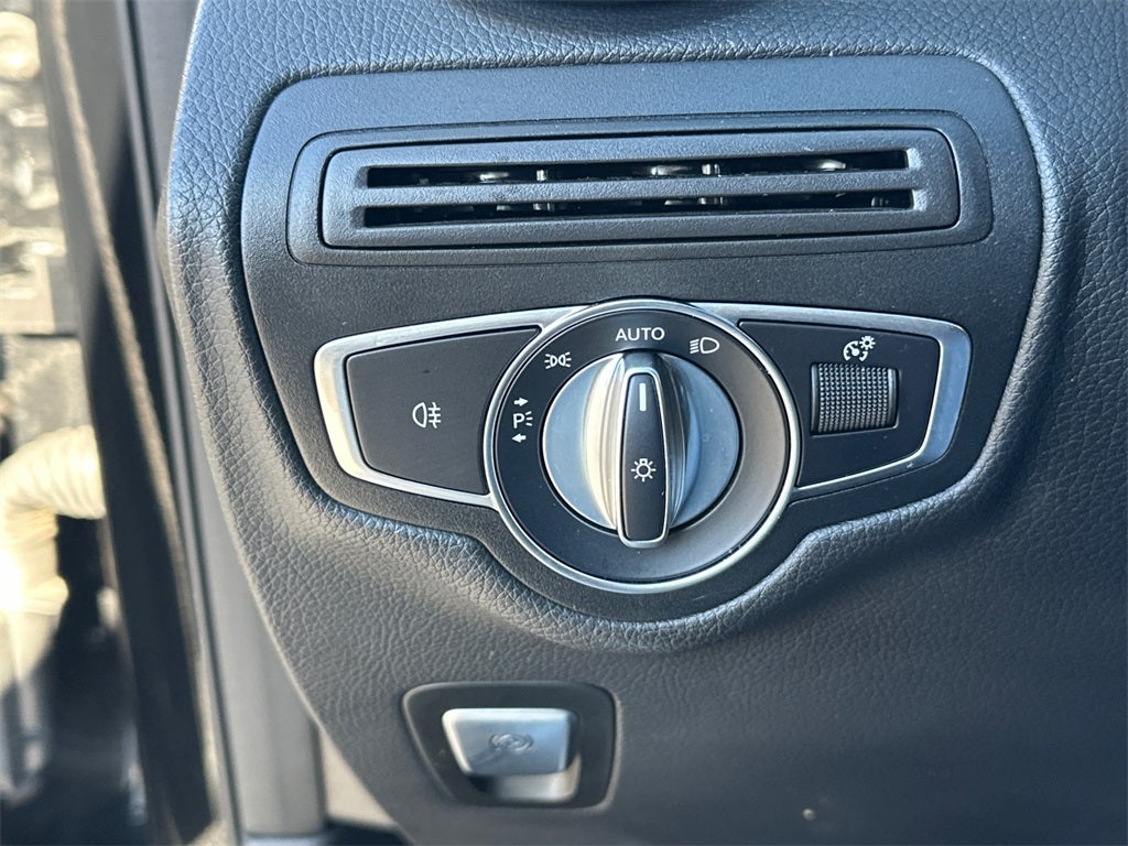 2021 Mercedes-Benz GLC GLC 300