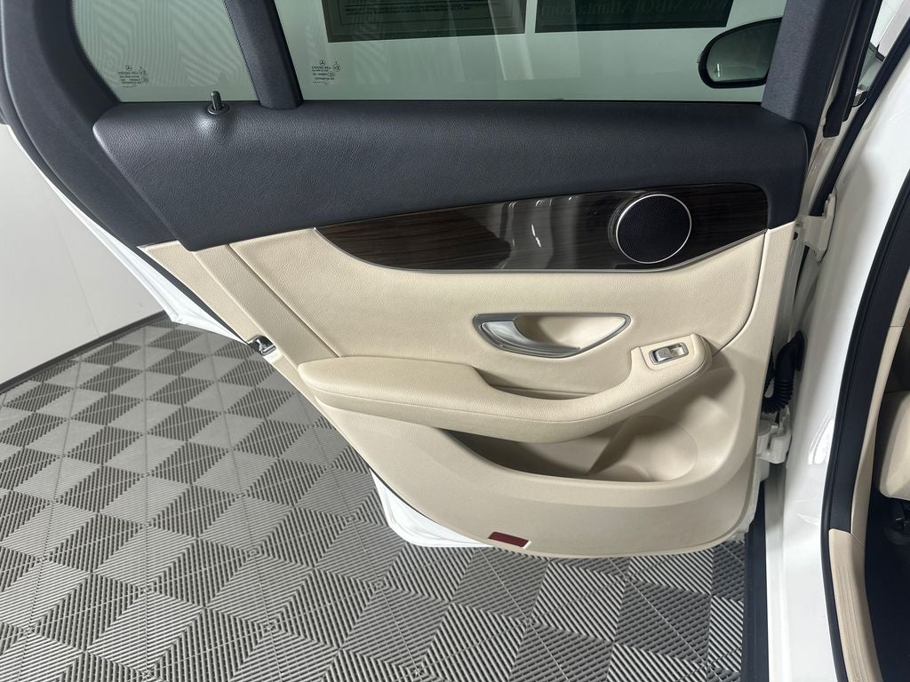 2022 Mercedes-Benz GLC GLC 300
