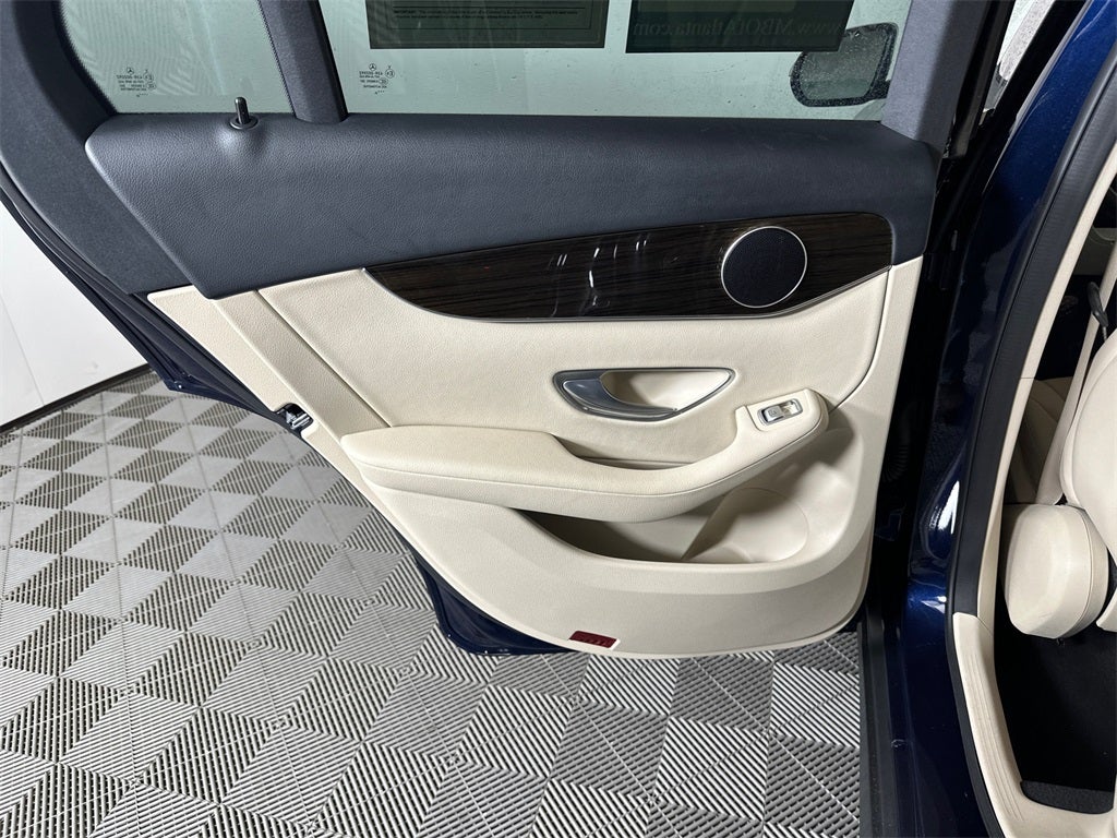 2022 Mercedes-Benz GLC GLC 300