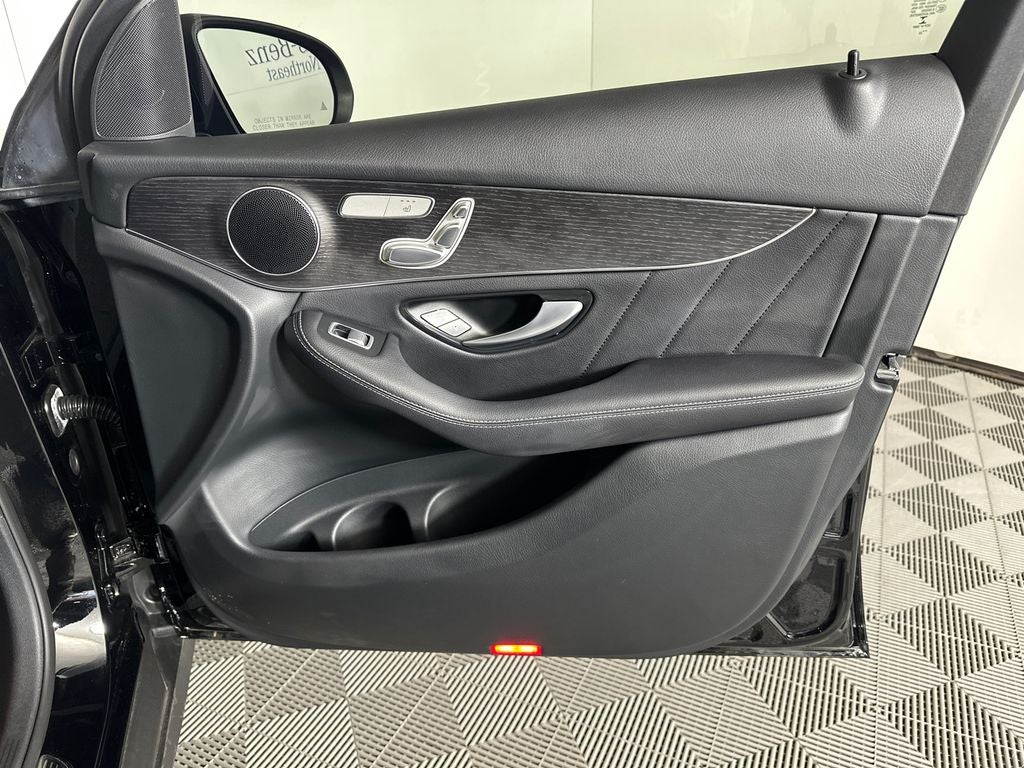 2022 Mercedes-Benz GLC GLC 300