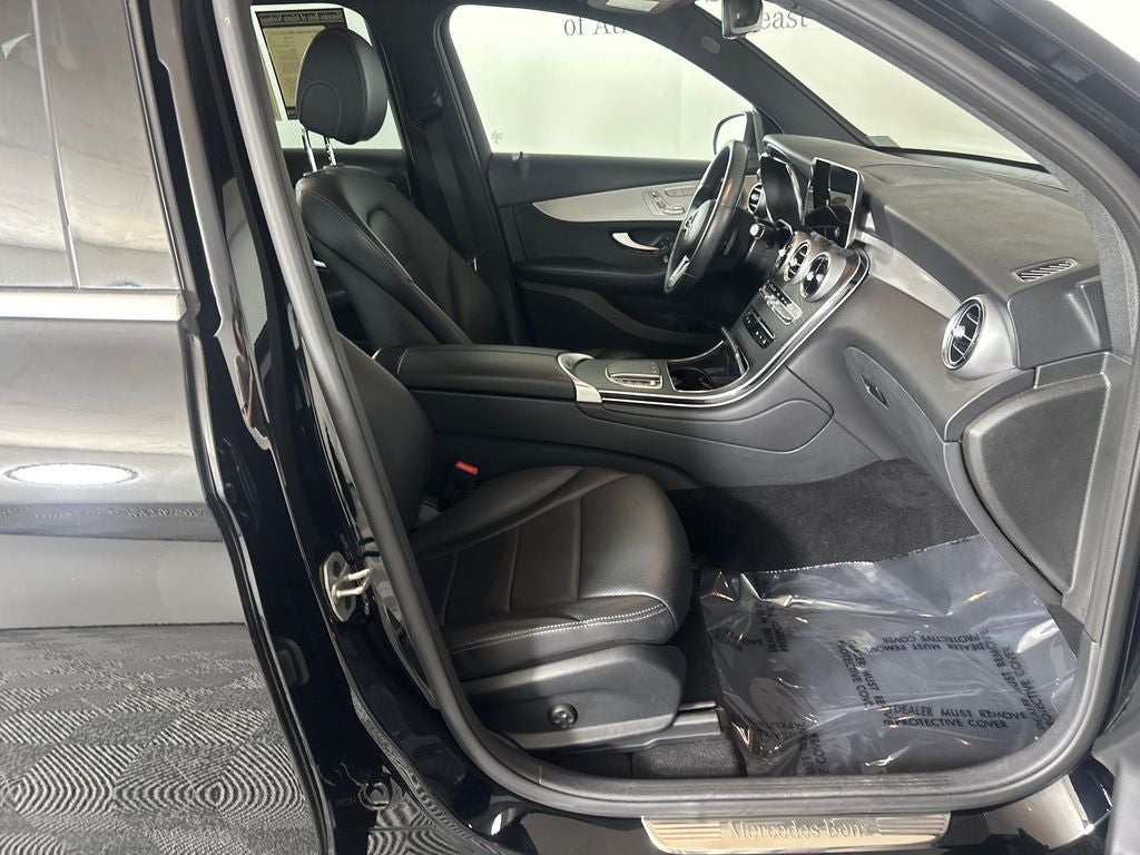 2022 Mercedes-Benz GLC GLC 300