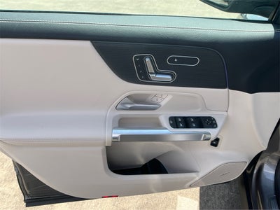 2025 Mercedes-Benz GLB GLB 250