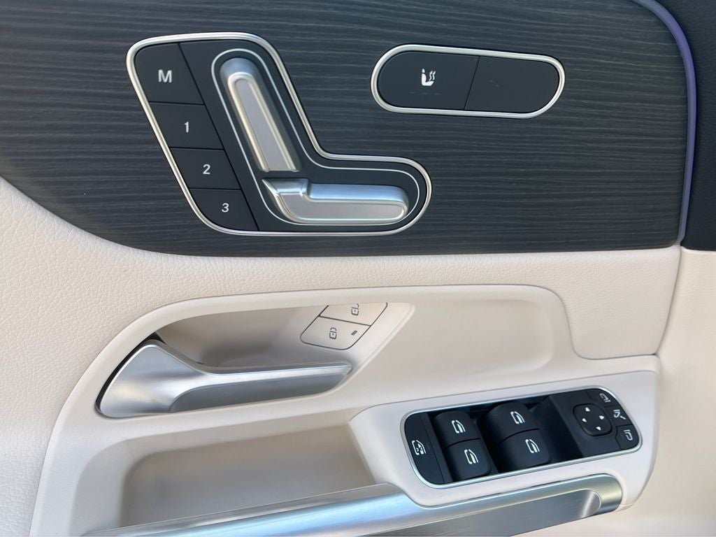 2025 Mercedes-Benz GLB GLB 250