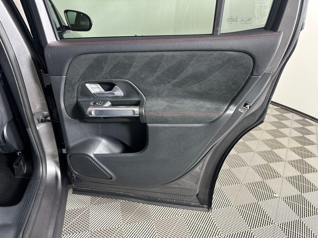 2023 Mercedes-Benz GLB GLB 250