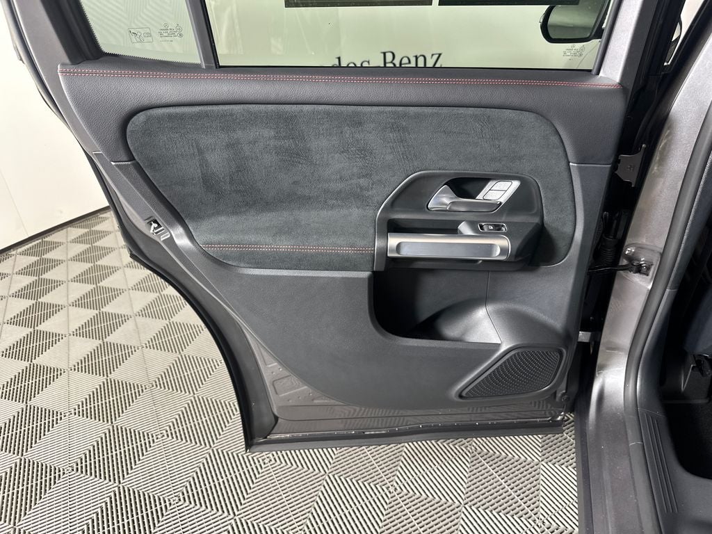 2023 Mercedes-Benz GLB GLB 250