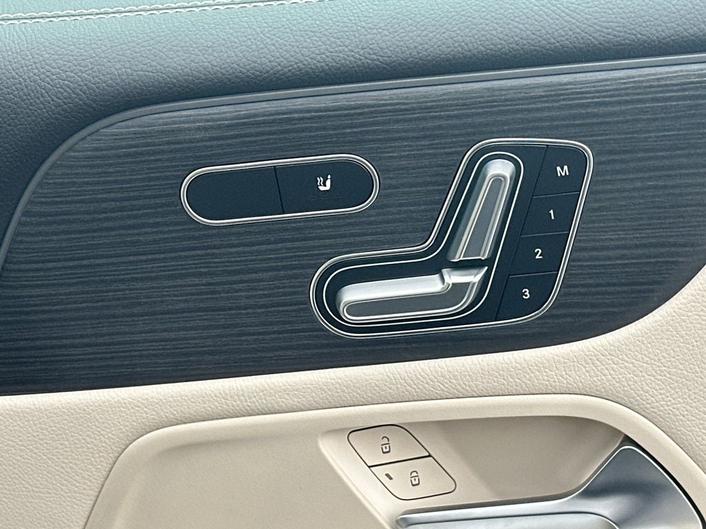 2025 Mercedes-Benz GLB GLB 250