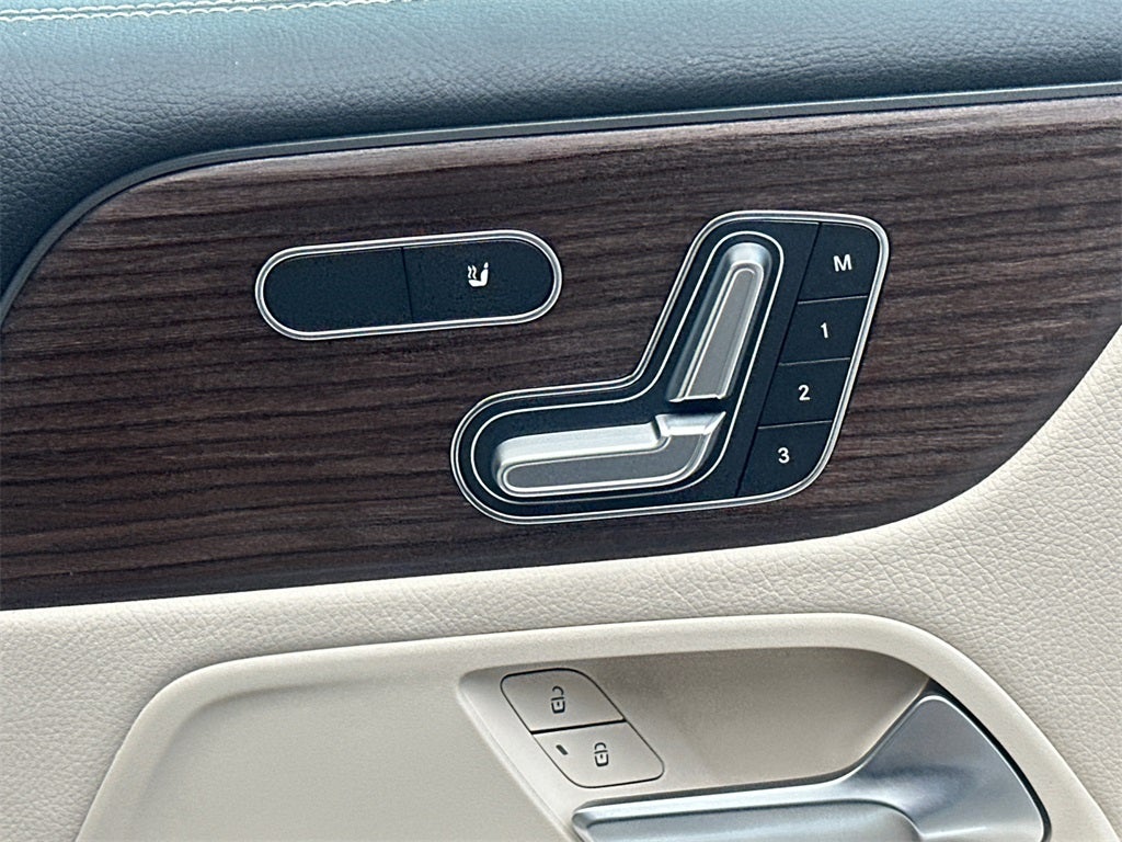 2025 Mercedes-Benz GLB GLB 250 4MATIC®