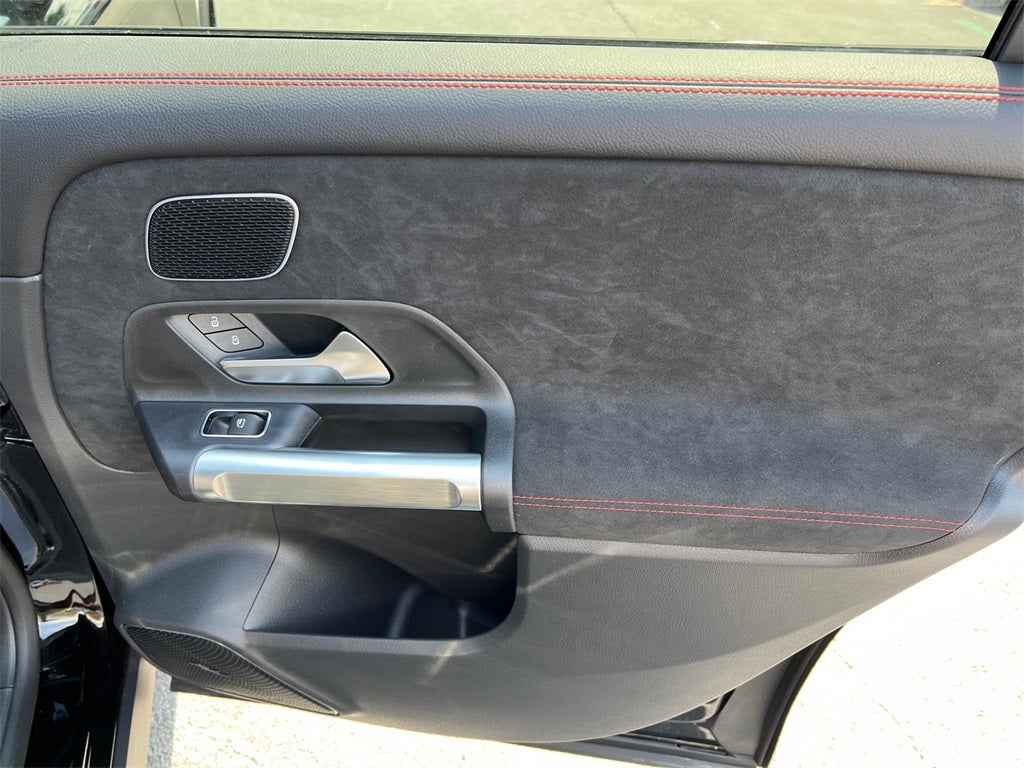 2025 Mercedes-Benz GLB GLB 250 4MATIC®