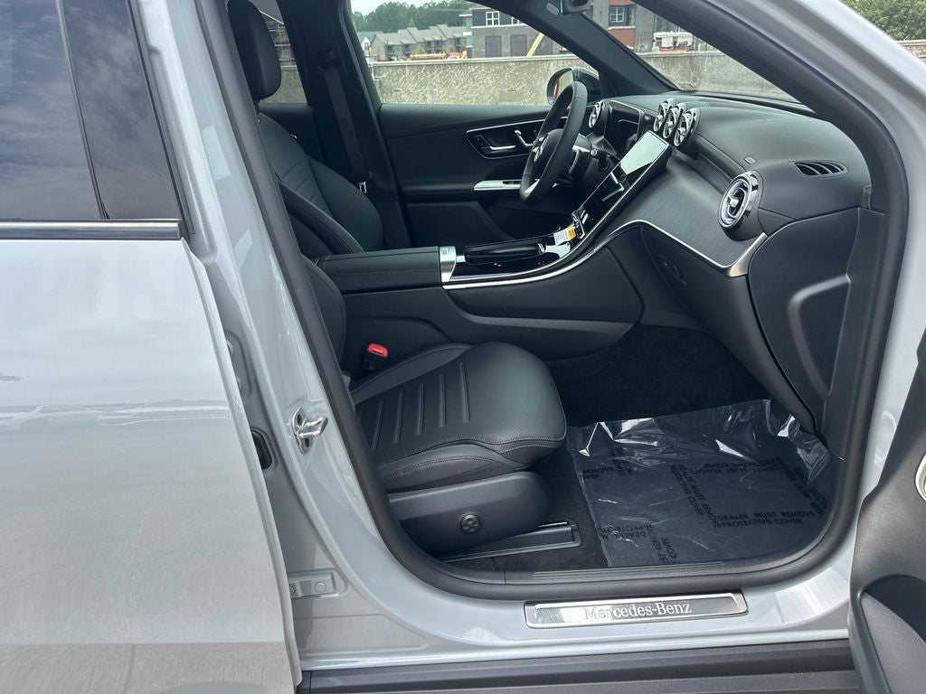 2025 Mercedes-Benz GLC GLC 300