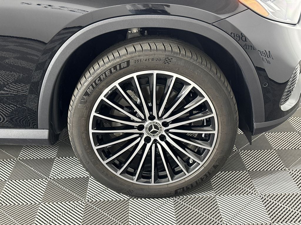 2025 Mercedes-Benz GLC GLC 300