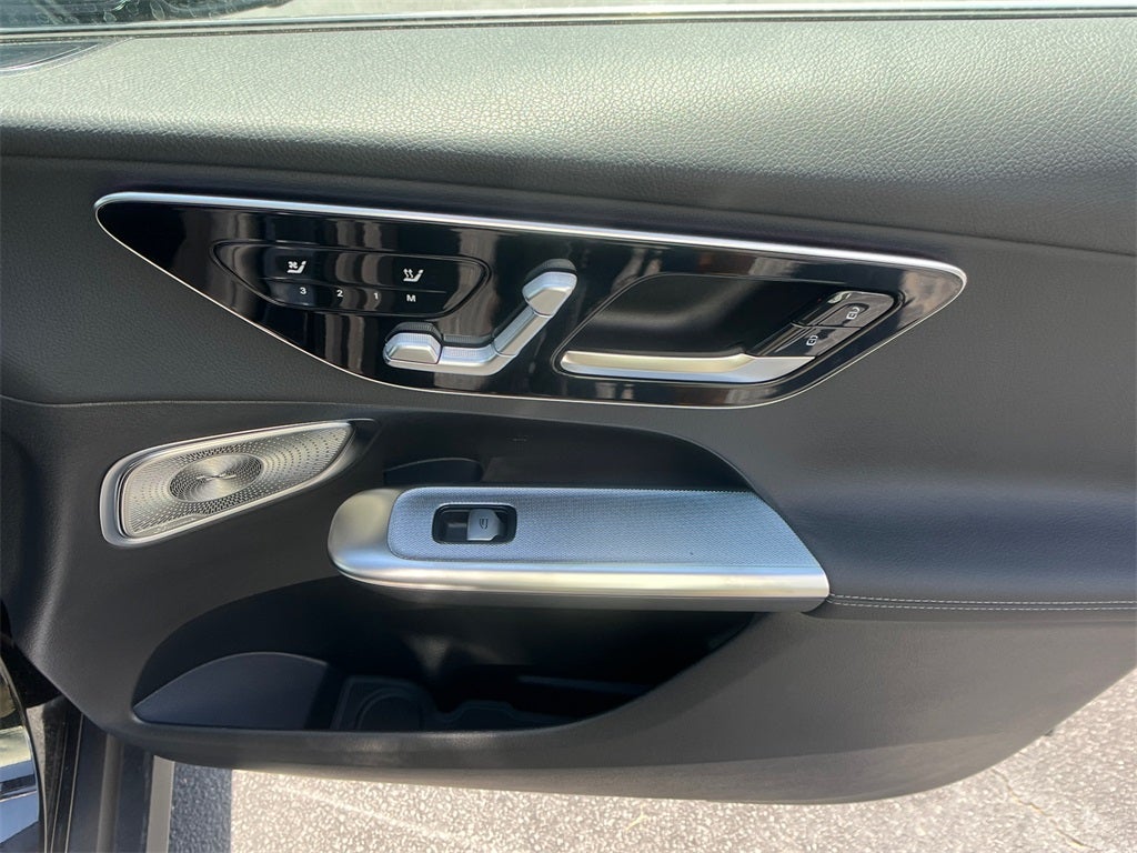 2025 Mercedes-Benz GLC GLC 300