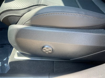 2025 Mercedes-Benz GLC GLC 300