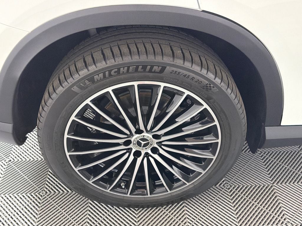 2025 Mercedes-Benz GLC GLC 300