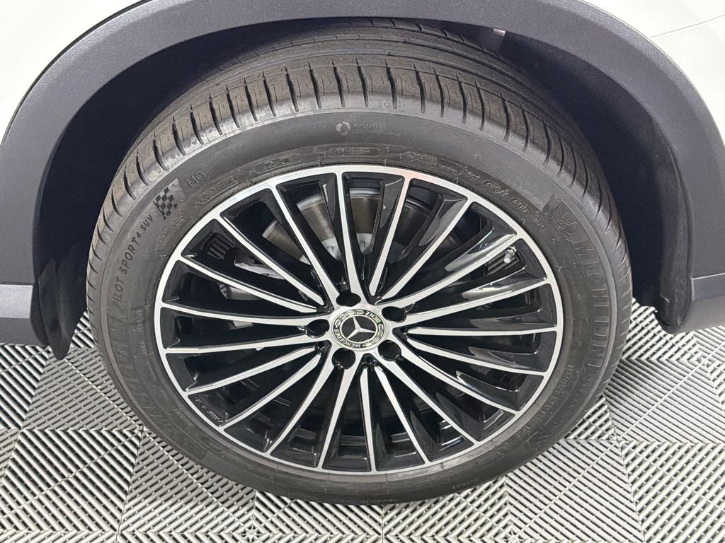 2025 Mercedes-Benz GLC GLC 300