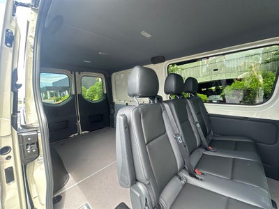 2026 Mercedes-Benz Sprinter 2500 Crew 144 WB
