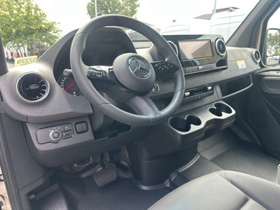 2026 Mercedes-Benz Sprinter 2500 Crew 144 WB