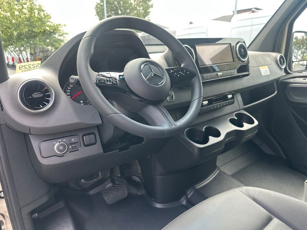 2026 Mercedes-Benz Sprinter 2500 Crew 144 WB