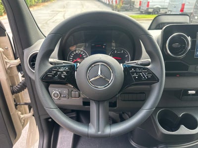 2026 Mercedes-Benz Sprinter 2500 Crew 144 WB