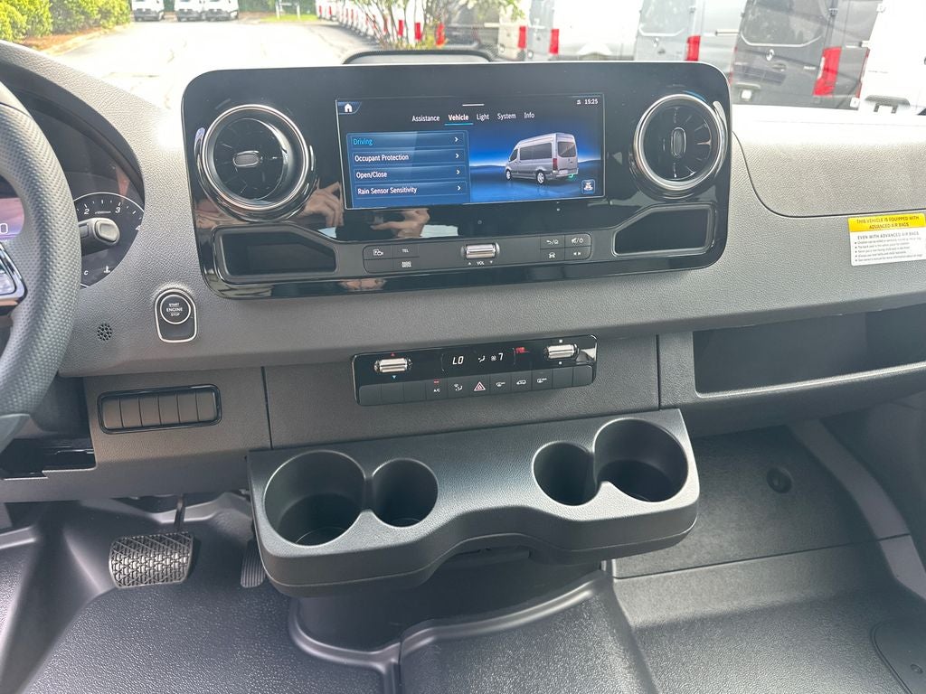2026 Mercedes-Benz Sprinter 2500 Crew 144 WB