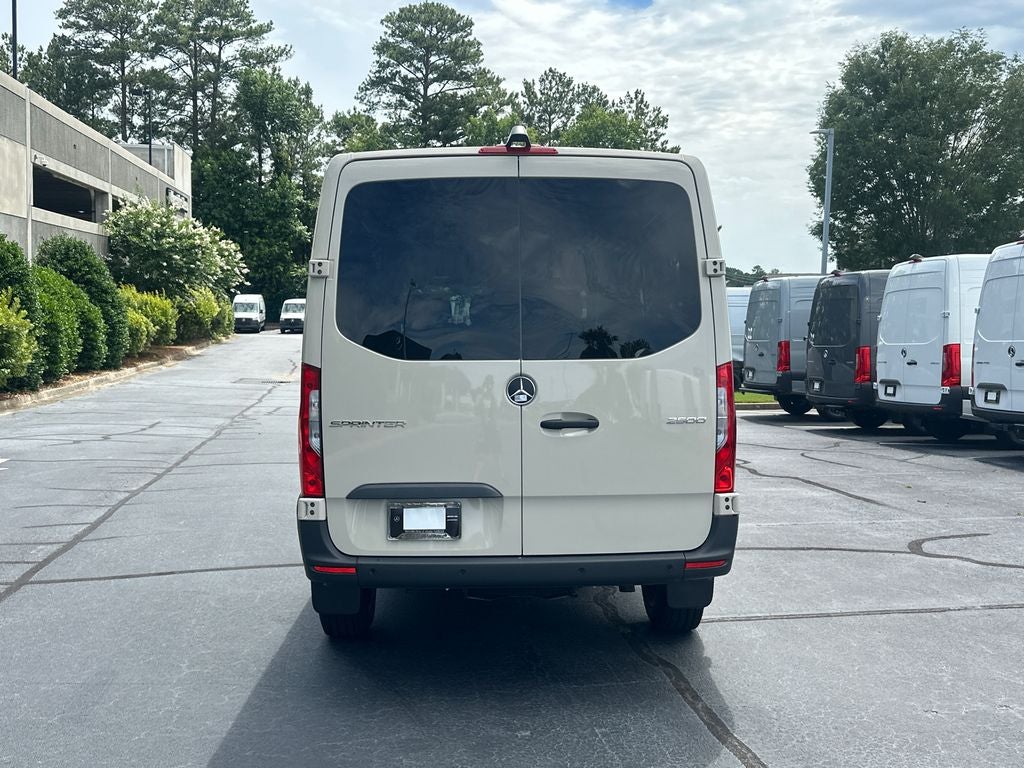 2026 Mercedes-Benz Sprinter 2500 Crew 144 WB