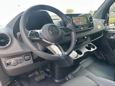 2026 Mercedes-Benz Sprinter 2500 Crew 170 WB High Roof
