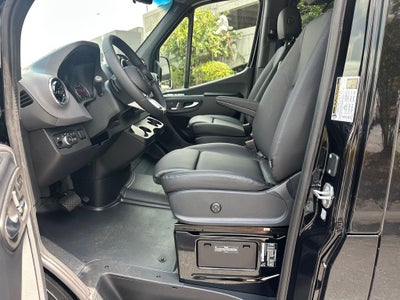 2026 Mercedes-Benz Sprinter 2500 Crew 170 WB High Roof