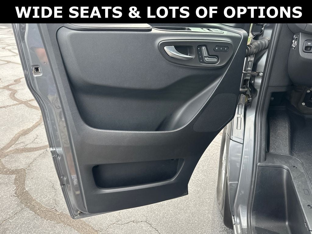 2023 Mercedes-Benz Sprinter 2500 LUXURY 11 SEAT PASSENGER 144 WB