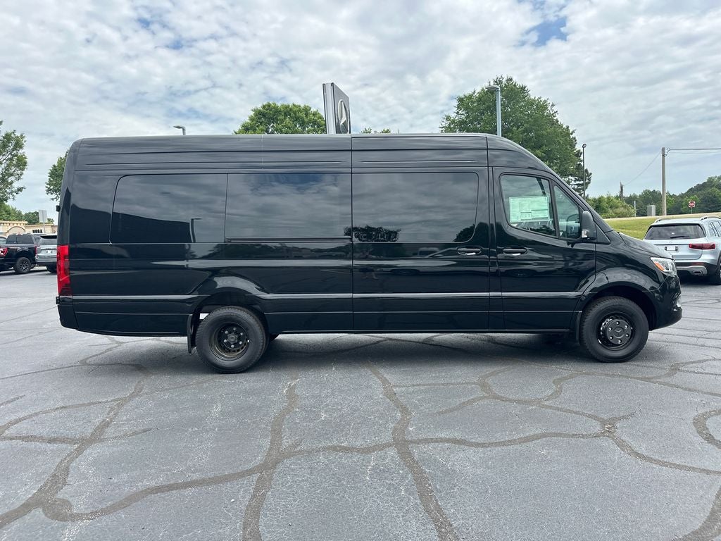 2026 Mercedes-Benz Sprinter 3500 Cargo 170 WB Extended