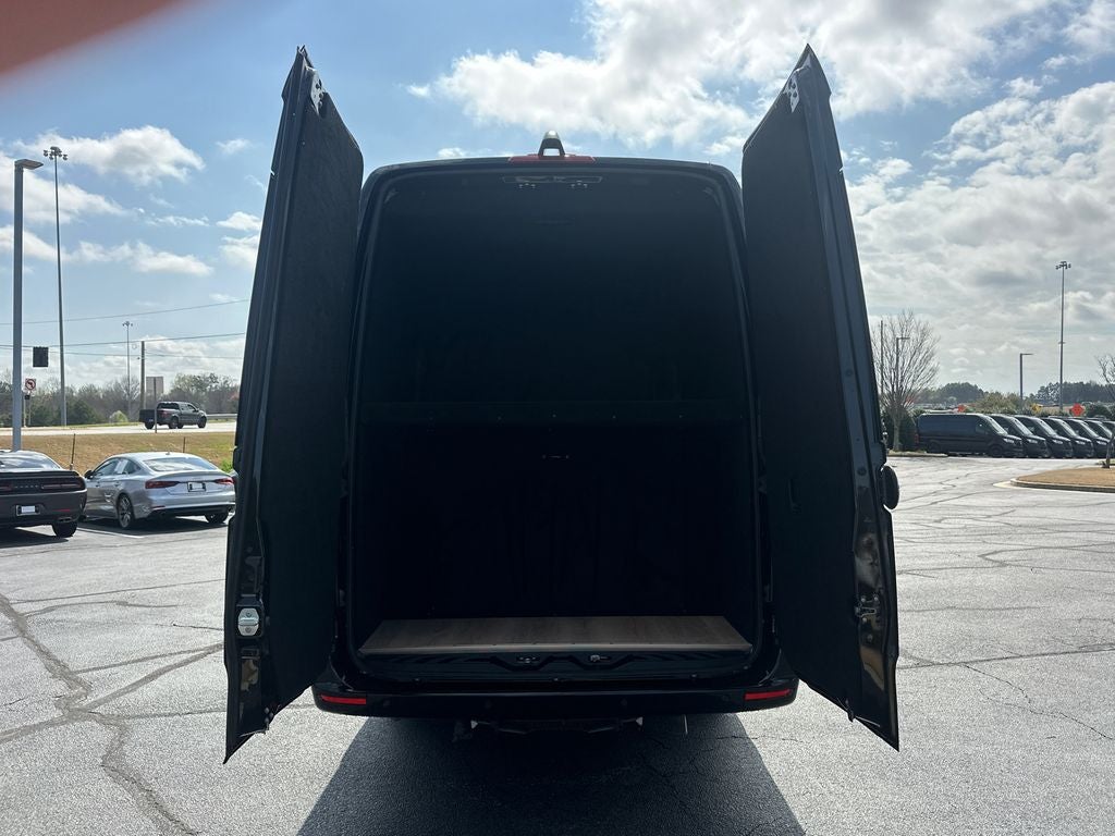 2025 Mercedes-Benz Sprinter 3500 Cargo 170 WB Extended