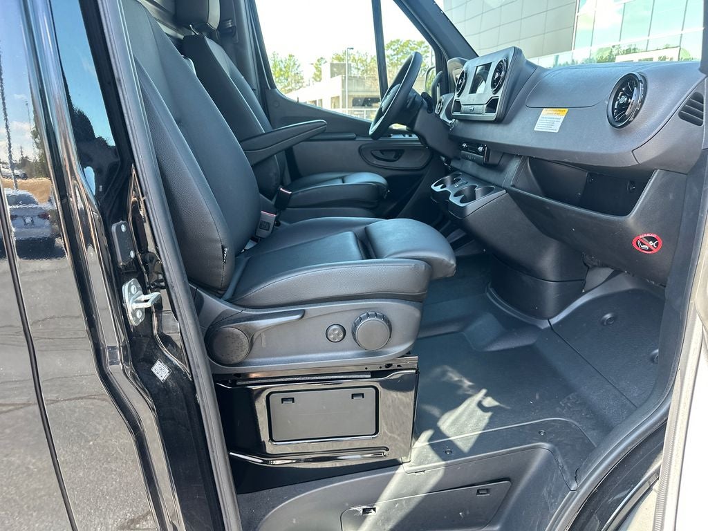 2023 Mercedes-Benz Sprinter 2500 Cargo 170 WB High Roof