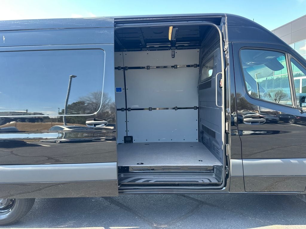 2023 Mercedes-Benz Sprinter 2500 Cargo 170 WB High Roof