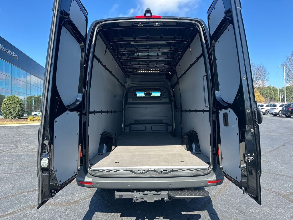 2023 Mercedes-Benz Sprinter 2500 Cargo 170 WB High Roof