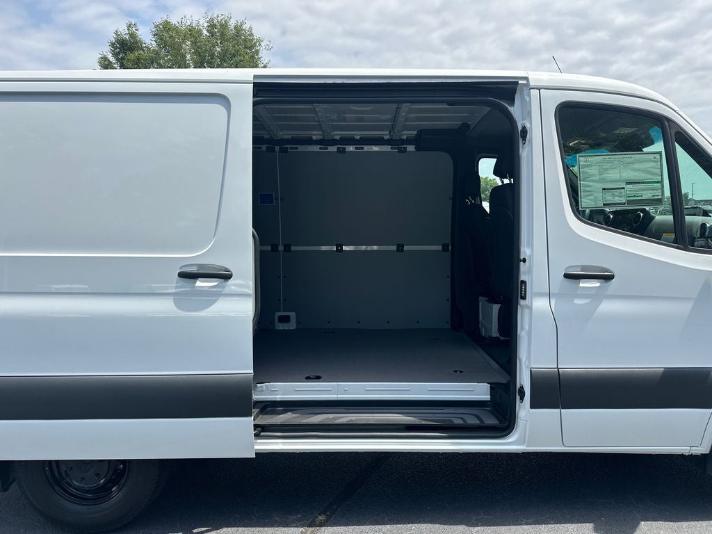 2026 Mercedes-Benz Sprinter 2500 Cargo 144 WB