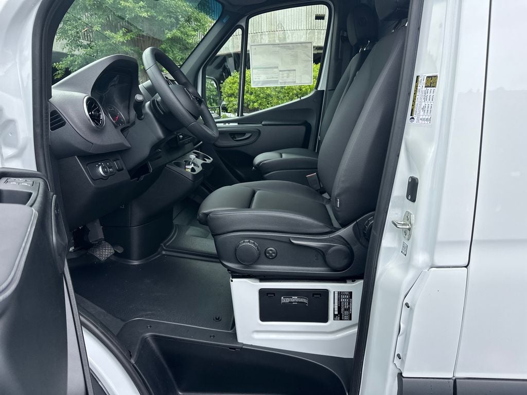 2026 Mercedes-Benz Sprinter 2500 Cargo 144 WB