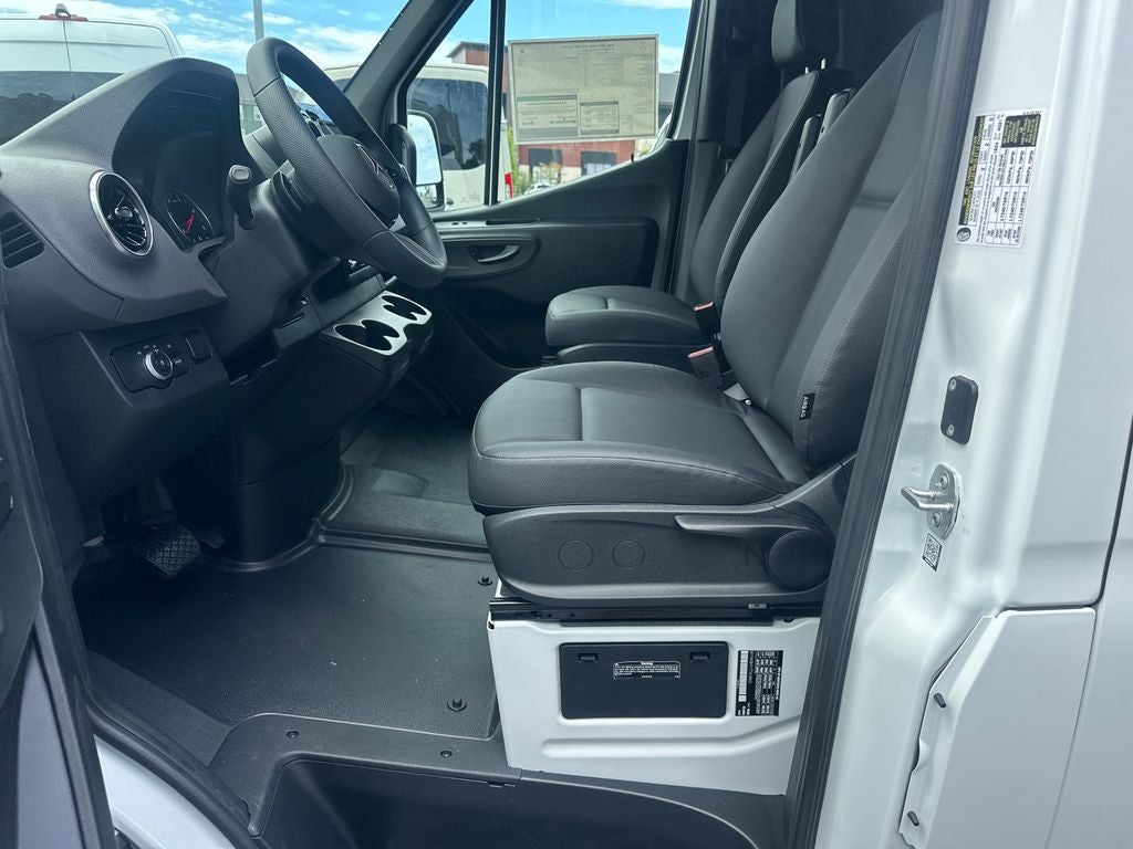 2026 Mercedes-Benz Sprinter 2500 Cargo 144 WB