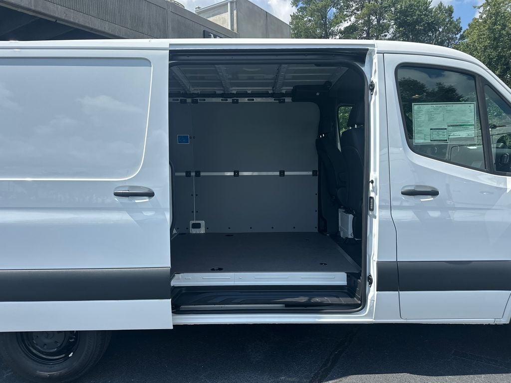 2026 Mercedes-Benz Sprinter 2500 Cargo 144 WB
