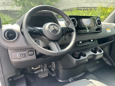 2026 Mercedes-Benz Sprinter 2500 Cargo 144 WB