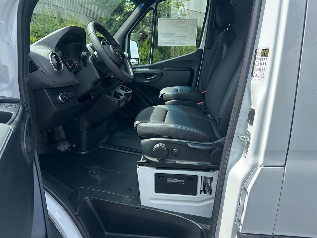2026 Mercedes-Benz Sprinter 2500 Cargo 144 WB