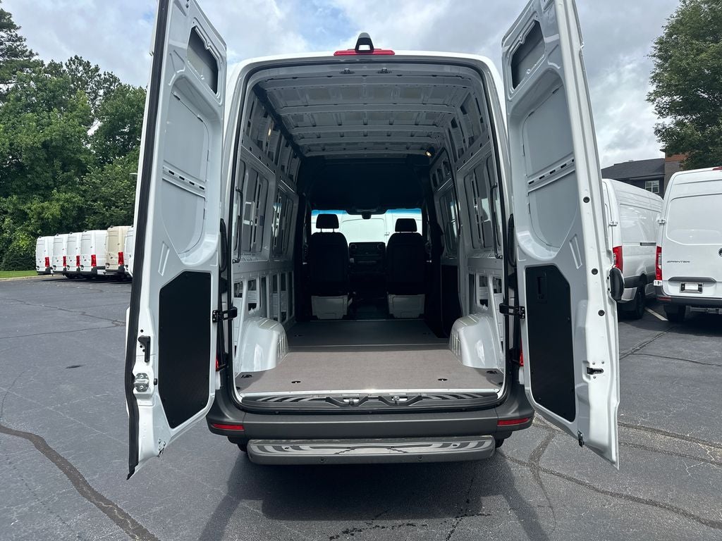 2026 Mercedes-Benz Sprinter 2500 Cargo 144 WB