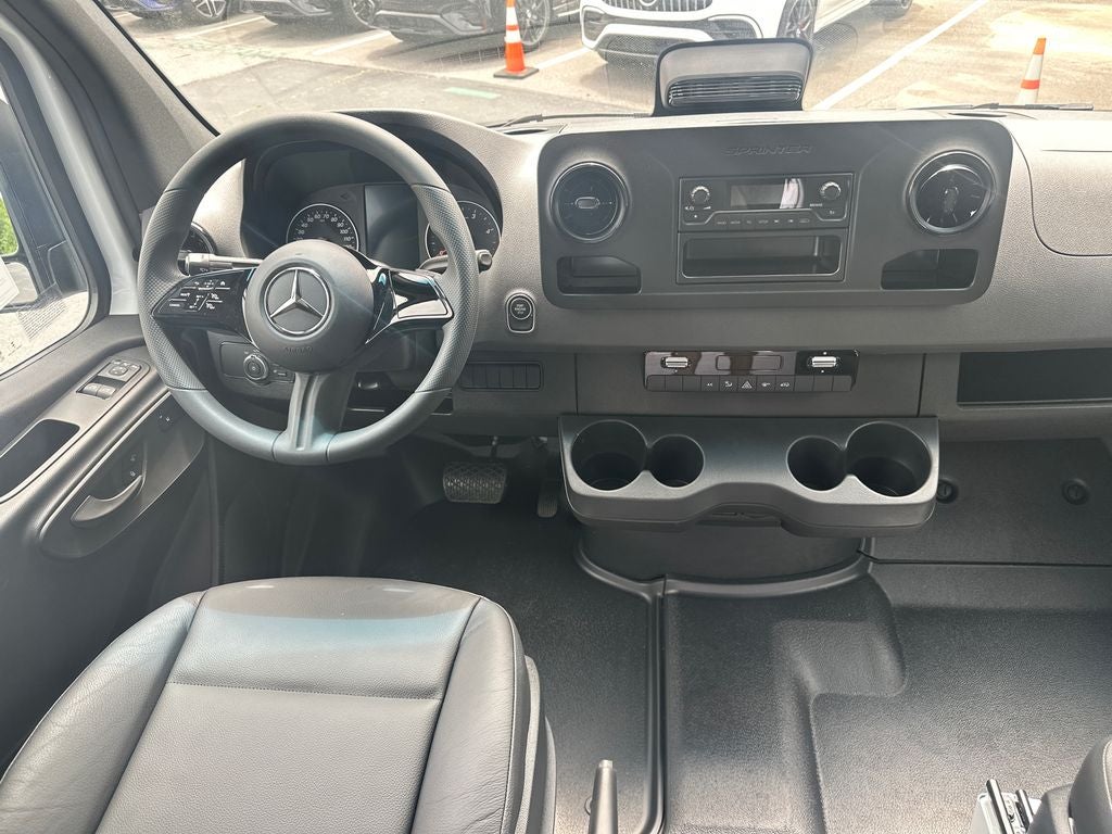 2025 Mercedes-Benz Sprinter 2500 Cargo 144 WB