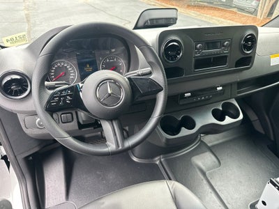 2025 Mercedes-Benz Sprinter 2500 Cargo 144 WB