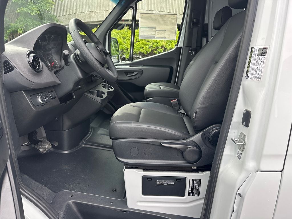 2025 Mercedes-Benz Sprinter 2500 Cargo 144 WB