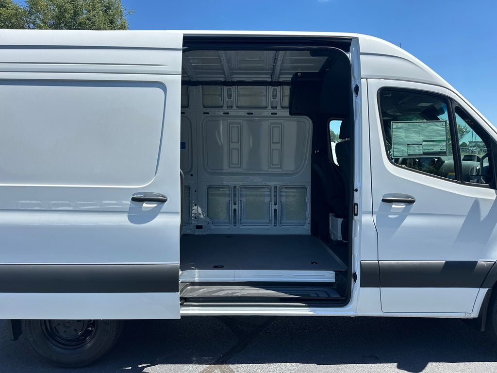 2026 Mercedes-Benz Sprinter 2500 Cargo 144 WB