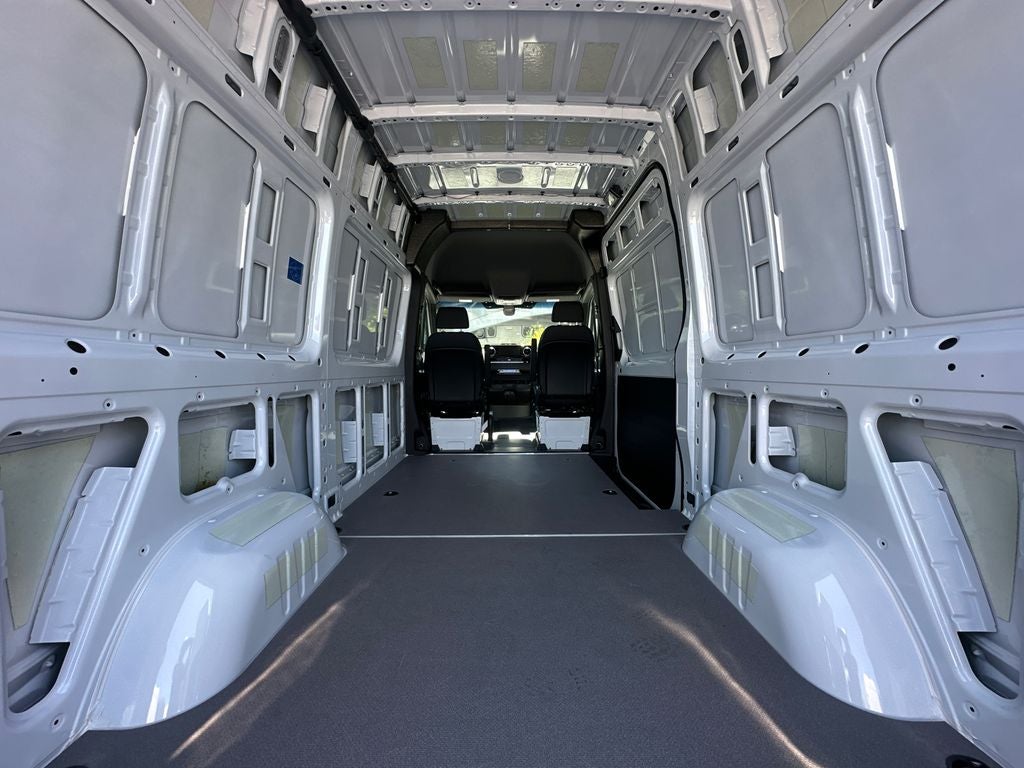 2026 Mercedes-Benz Sprinter 2500 Cargo 144 WB