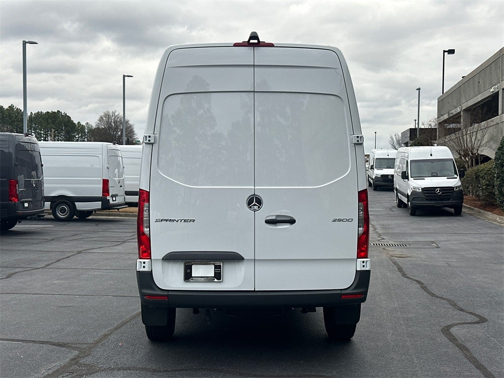 2025 Mercedes-Benz Sprinter 2500 Cargo 144 WB