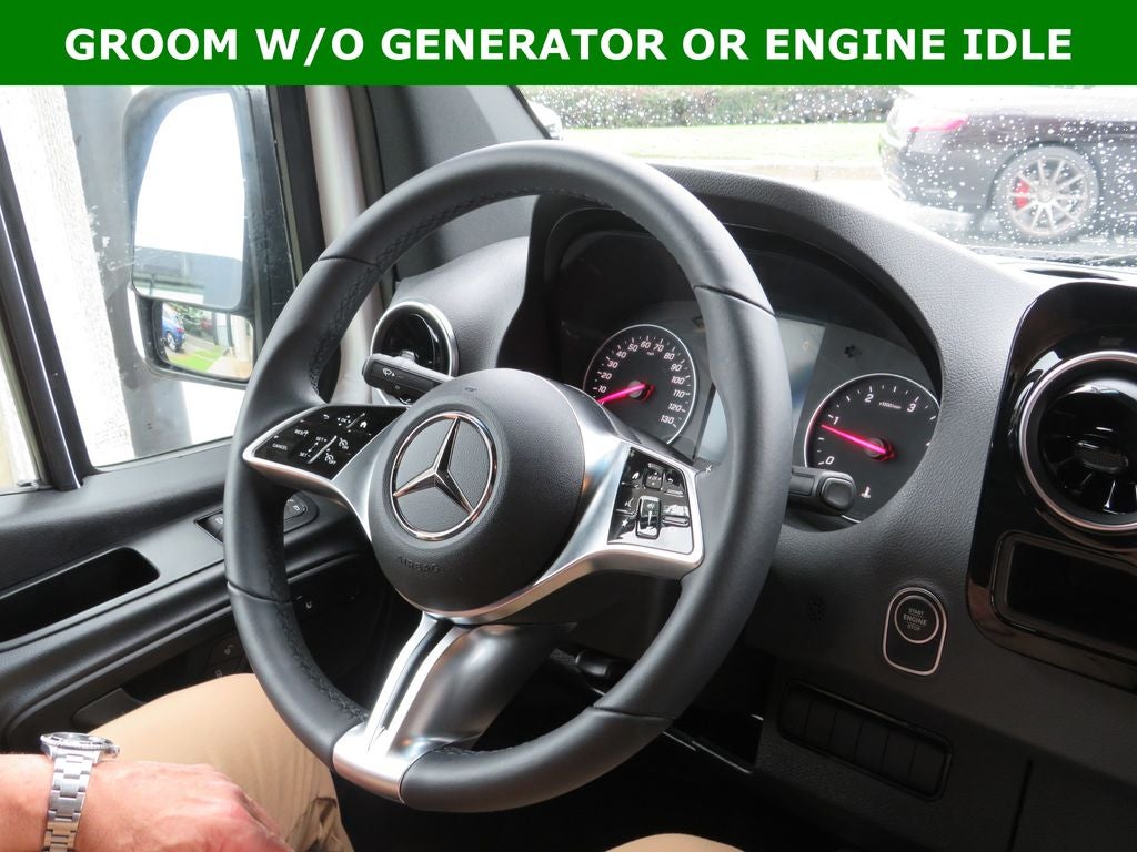 2025 Mercedes-Benz Sprinter 2500 Cargo 144 WB
