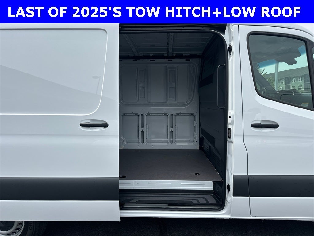 2025 Mercedes-Benz Sprinter 2500 Cargo 144 WB